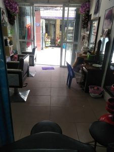 Chính chủ cần sang nhường salon tóc tại Hà Nội