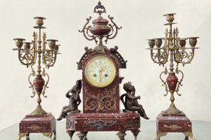 Bộ đồng hồ tượng cu tí của Pháp thế kỷ 19