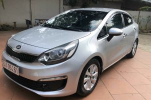 Gia đình cần bán xe Kia Rio số sàn sx 2015 nhập khẩu Hàn Quốc giá 2xxtr.