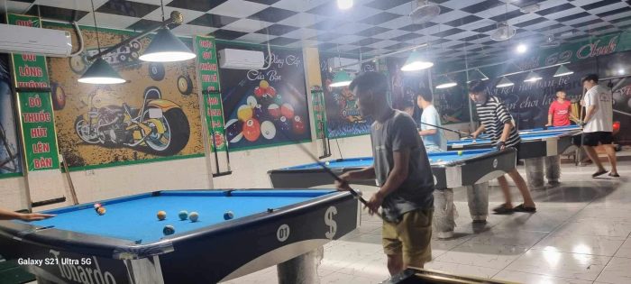 SANG NHƯỢNG CLB BILLIARDS MẶT BẰNG ĐẸP Ở HIỆP HOÀ