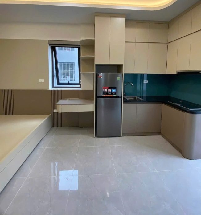 E có việc nên nhượng lại phòng .