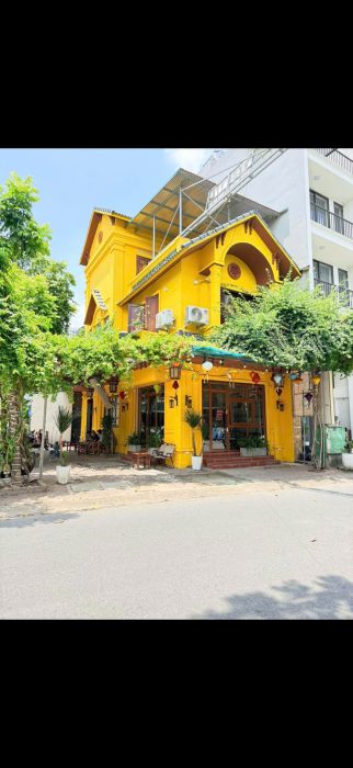 Chính chủ cần sang nhượng quán cafe căn lô góc kinh doanh 2 mặt tiền vị trí tuyệt đẹp